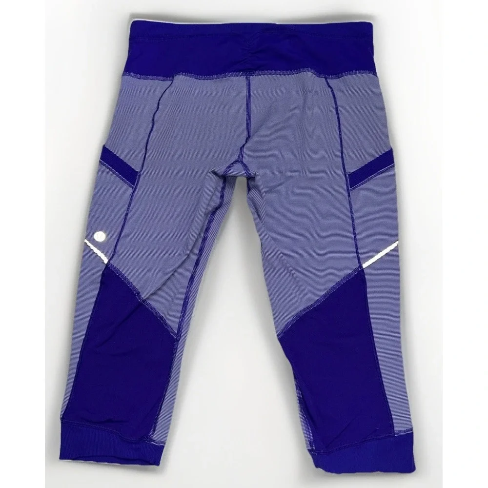 Lululemon Run For Fun Crop Bruised Berry Wee Stripe Sz 8 RARE Purple Pockets‎